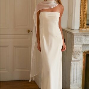 Yellow the label Victoria cape dress